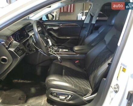 Белый Ауди С8, объемом двигателя 4 л и пробегом 98 тыс. км за 33000 $, фото 6 на Automoto.ua