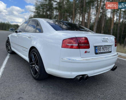 Білий Ауді S8, об'ємом двигуна 5.2 л та пробігом 140 тис. км за 17000 $, фото 1 на Automoto.ua
