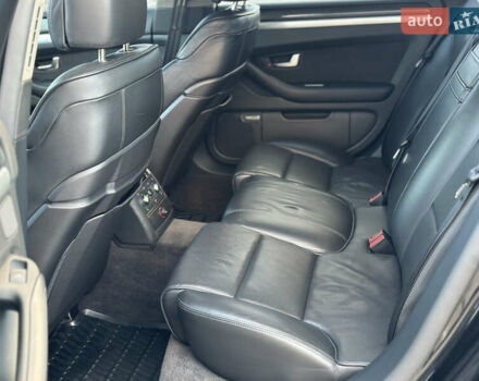 Ауди С8 2007 в Киеве на Automoto.ua Черный Ауди С8, объемом двигателя 5.2 л и пробегом 150 тыс. км за 14990 $, фото 56 на Automoto.ua