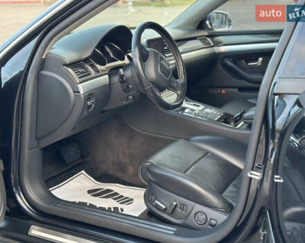 Ауди С8 2007 в Киеве на Automoto.ua Черный Ауди С8, объемом двигателя 5.2 л и пробегом 150 тыс. км за 14990 $, фото 59 на Automoto.ua