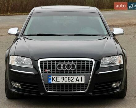 Черный Ауди С8, объемом двигателя 5.2 л и пробегом 153 тыс. км за 22777 $, фото 1 на Automoto.ua