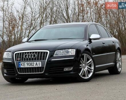 Черный Ауди С8, объемом двигателя 5.2 л и пробегом 153 тыс. км за 22777 $, фото 6 на Automoto.ua