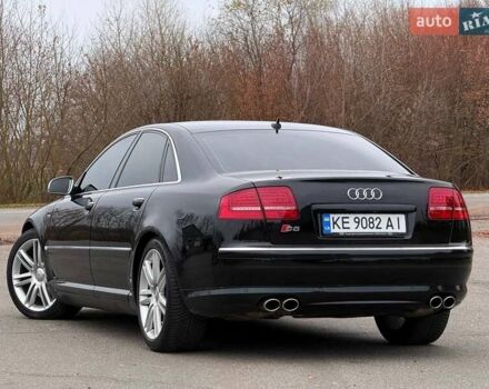 Черный Ауди С8, объемом двигателя 5.2 л и пробегом 153 тыс. км за 22777 $, фото 4 на Automoto.ua