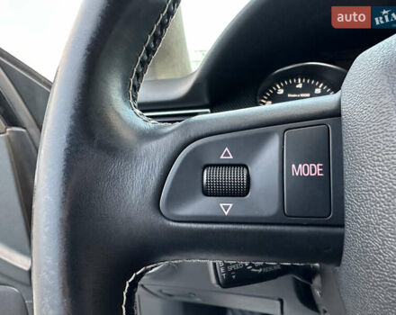 Ауди С8 2007 в Киеве на Automoto.ua Черный Ауди С8, объемом двигателя 5.2 л и пробегом 150 тыс. км за 14990 $, фото 27 на Automoto.ua