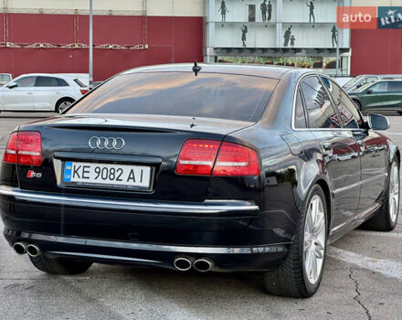 Ауди С8 2007 в Киеве на Automoto.ua Черный Ауди С8, объемом двигателя 5.2 л и пробегом 150 тыс. км за 14990 $, фото 53 на Automoto.ua