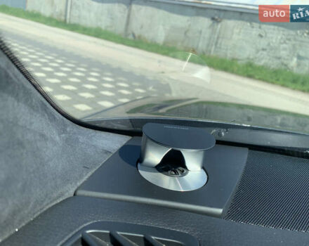 Черный Ауди С8, объемом двигателя 5.2 л и пробегом 270 тыс. км за 12999 $, фото 28 на Automoto.ua