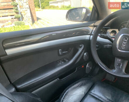 Черный Ауди С8, объемом двигателя 5.2 л и пробегом 270 тыс. км за 12999 $, фото 25 на Automoto.ua