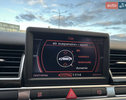 Ауди С8 2007 в Киеве на Automoto.ua Черный Ауди С8, объемом двигателя 5.2 л и пробегом 150 тыс. км за 14990 $, фото 23 на Automoto.ua