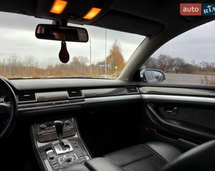 Черный Ауди С8, объемом двигателя 5.2 л и пробегом 153 тыс. км за 22777 $, фото 30 на Automoto.ua