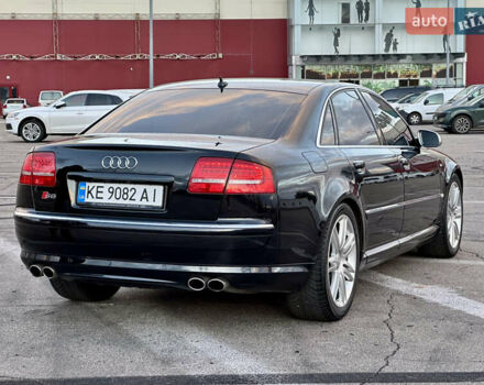 Ауди С8 2007 в Киеве на Automoto.ua Черный Ауди С8, объемом двигателя 5.2 л и пробегом 150 тыс. км за 14990 $, фото 52 на Automoto.ua