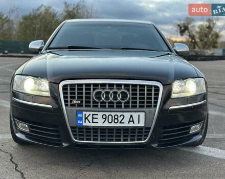 Ауди С8 2007 в Киеве на Automoto.ua Черный Ауди С8, объемом двигателя 5.2 л и пробегом 150 тыс. км за 14990 $, фото 33 на Automoto.ua