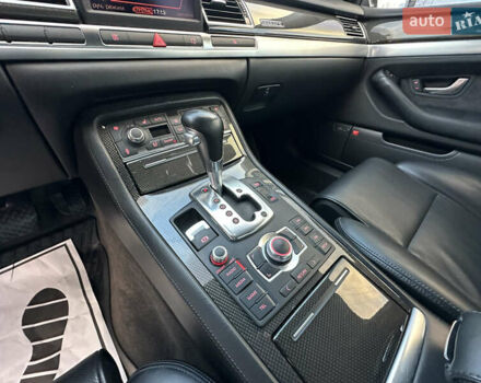 Ауди С8 2007 в Киеве на Automoto.ua Черный Ауди С8, объемом двигателя 5.2 л и пробегом 150 тыс. км за 14990 $, фото 20 на Automoto.ua