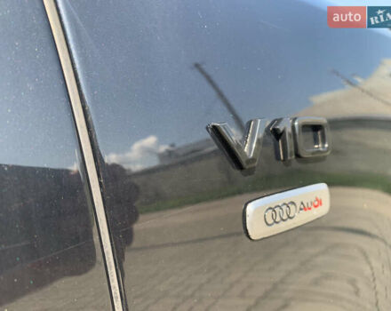 Черный Ауди С8, объемом двигателя 5.2 л и пробегом 270 тыс. км за 12999 $, фото 7 на Automoto.ua