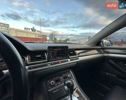 Ауди С8 2007 в Киеве на Automoto.ua Черный Ауди С8, объемом двигателя 5.2 л и пробегом 150 тыс. км за 14990 $, фото 22 на Automoto.ua