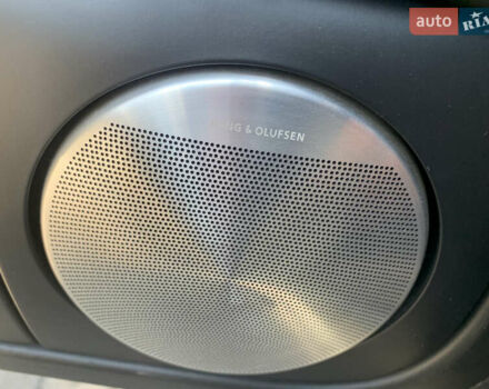 Черный Ауди С8, объемом двигателя 5.2 л и пробегом 270 тыс. км за 12999 $, фото 34 на Automoto.ua