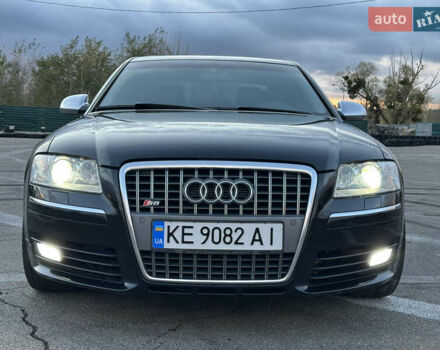 Ауди С8 2007 в Киеве на Automoto.ua Черный Ауди С8, объемом двигателя 5.2 л и пробегом 150 тыс. км за 14990 $, фото 11 на Automoto.ua