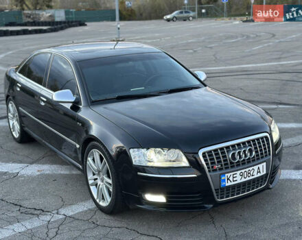 Ауди С8 2007 в Киеве на Automoto.ua Черный Ауди С8, объемом двигателя 5.2 л и пробегом 150 тыс. км за 14990 $, фото 6 на Automoto.ua