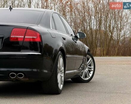 Черный Ауди С8, объемом двигателя 5.2 л и пробегом 153 тыс. км за 22777 $, фото 2 на Automoto.ua