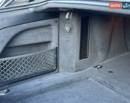 Ауди С8 2007 в Киеве на Automoto.ua Черный Ауди С8, объемом двигателя 5.2 л и пробегом 150 тыс. км за 14990 $, фото 63 на Automoto.ua