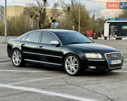Ауди С8 2007 в Киеве на Automoto.ua Черный Ауди С8, объемом двигателя 5.2 л и пробегом 150 тыс. км за 14990 $, фото 41 на Automoto.ua