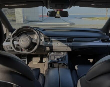 Черный Ауди С8, объемом двигателя 3.99 л и пробегом 19 тыс. км за 22900 $, фото 12 на Automoto.ua