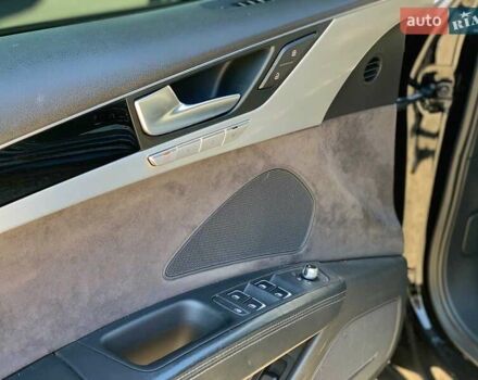 Ауди С8 2013 в Виннице на Automoto.ua Черный Ауди С8, объемом двигателя 4 л и пробегом 218 тыс. км за 22590 $, фото 27 на Automoto.ua