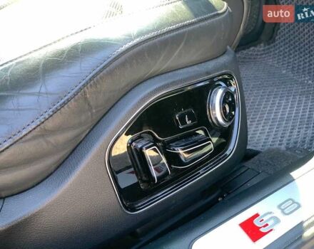 Ауди С8 2013 в Виннице на Automoto.ua Черный Ауди С8, объемом двигателя 4 л и пробегом 218 тыс. км за 22590 $, фото 24 на Automoto.ua