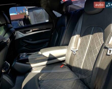 Ауди С8 2013 в Виннице на Automoto.ua Черный Ауди С8, объемом двигателя 4 л и пробегом 218 тыс. км за 22590 $, фото 40 на Automoto.ua