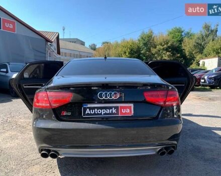 Ауди С8 2013 в Виннице на Automoto.ua Черный Ауди С8, объемом двигателя 4 л и пробегом 218 тыс. км за 22590 $, фото 19 на Automoto.ua