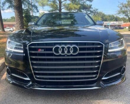 Черный Ауди С8, объемом двигателя 4 л и пробегом 57 тыс. км за 4100 $, фото 3 на Automoto.ua