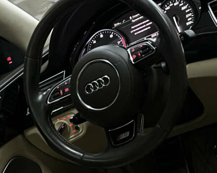 Черный Ауди С8, объемом двигателя 4 л и пробегом 205 тыс. км за 34000 $, фото 26 на Automoto.ua