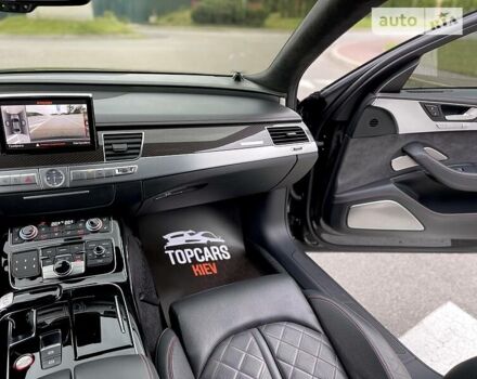Черный Ауди С8, объемом двигателя 4 л и пробегом 68 тыс. км за 65700 $, фото 60 на Automoto.ua