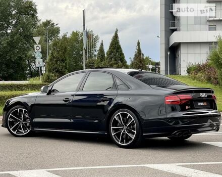 Черный Ауди С8, объемом двигателя 4 л и пробегом 68 тыс. км за 65700 $, фото 7 на Automoto.ua