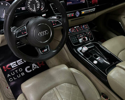 Черный Ауди С8, объемом двигателя 4 л и пробегом 205 тыс. км за 34000 $, фото 13 на Automoto.ua