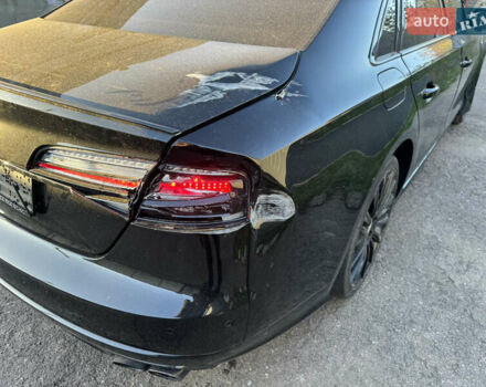 Черный Ауди С8, объемом двигателя 3.99 л и пробегом 130 тыс. км за 24500 $, фото 4 на Automoto.ua