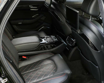 Чорний Ауді S8, об'ємом двигуна 3.99 л та пробігом 124 тис. км за 58000 $, фото 47 на Automoto.ua