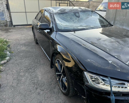 Черный Ауди С8, объемом двигателя 3.99 л и пробегом 130 тыс. км за 24500 $, фото 6 на Automoto.ua