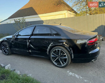 Черный Ауди С8, объемом двигателя 3.99 л и пробегом 130 тыс. км за 24500 $, фото 2 на Automoto.ua