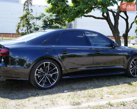 Ауди С8 2017 в Днепре (Днепропетровске) на Automoto.ua Черный Ауди С8, объемом двигателя 3.99 л и пробегом 62 тыс. км за 66000 $, фото 9 на Automoto.ua