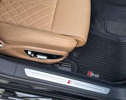 Чорний Ауді S8, об'ємом двигуна 4 л та пробігом 9 тис. км за 77500 $, фото 20 на Automoto.ua