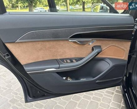 Чорний Ауді S8, об'ємом двигуна 4 л та пробігом 9 тис. км за 77500 $, фото 17 на Automoto.ua