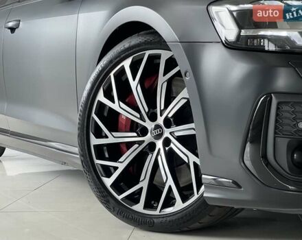 Черный Ауди С8, объемом двигателя 4 л и пробегом 90 тыс. км за 97000 $, фото 4 на Automoto.ua