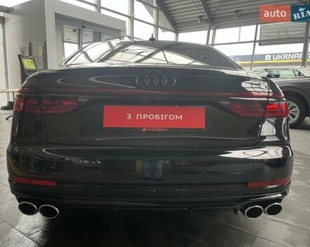 Черный Ауди С8, объемом двигателя 4 л и пробегом 53 тыс. км за 136465 $, фото 16 на Automoto.ua