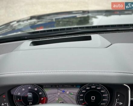 Черный Ауди С8, объемом двигателя 4 л и пробегом 43 тыс. км за 115500 $, фото 56 на Automoto.ua