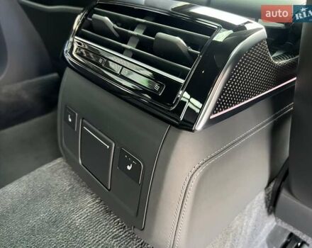 Ауди С8 2022 в Киеве на Automoto.ua Черный Ауди С8, объемом двигателя 4 л и пробегом 85 тыс. км за 102000 $, фото 31 на Automoto.ua