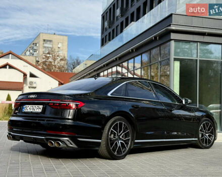 Чорний Ауді S8, об'ємом двигуна 4 л та пробігом 115 тис. км за 88900 $, фото 13 на Automoto.ua