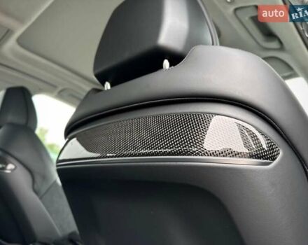 Черный Ауди С8, объемом двигателя 4 л и пробегом 43 тыс. км за 115500 $, фото 142 на Automoto.ua