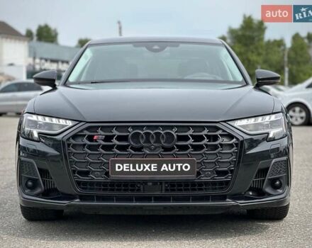 Черный Ауди С8, объемом двигателя 4 л и пробегом 43 тыс. км за 115500 $, фото 1 на Automoto.ua