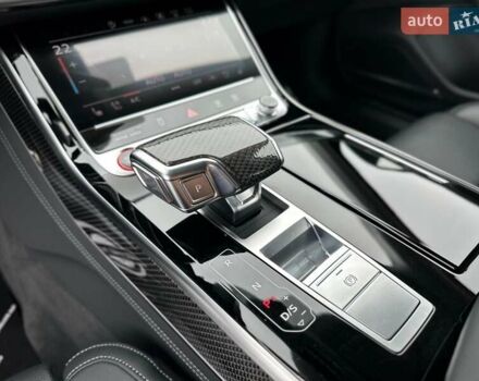 Черный Ауди С8, объемом двигателя 4 л и пробегом 43 тыс. км за 115500 $, фото 67 на Automoto.ua