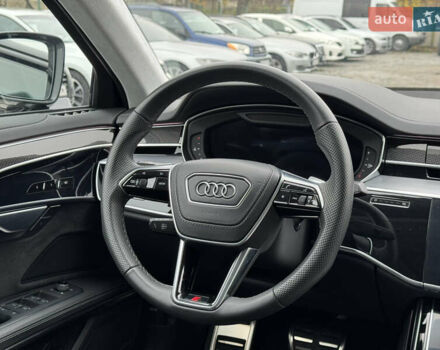 Черный Ауди С8, объемом двигателя 4 л и пробегом 43 тыс. км за 114000 $, фото 19 на Automoto.ua